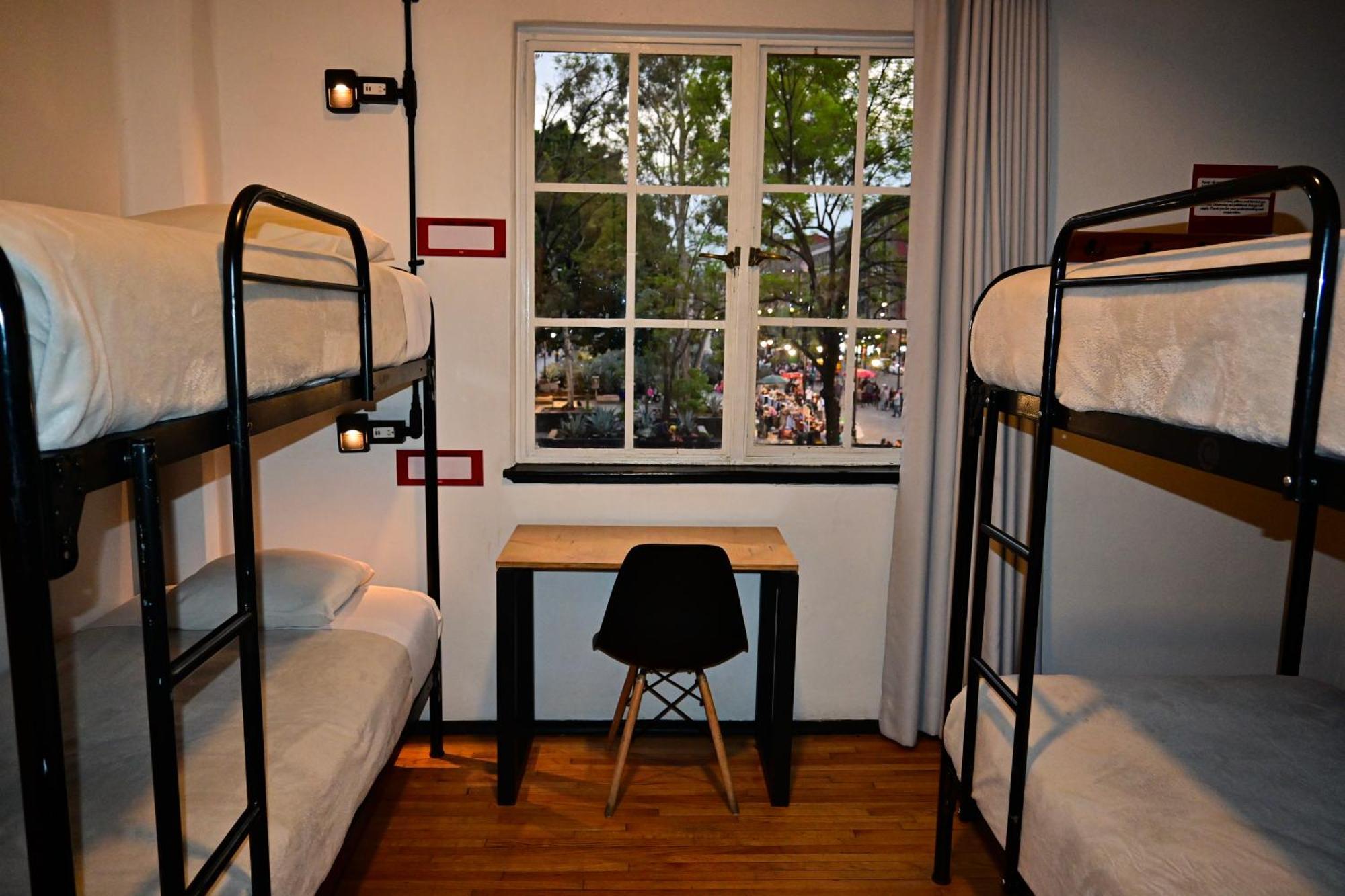 Hostel Mundo Joven Catedral *