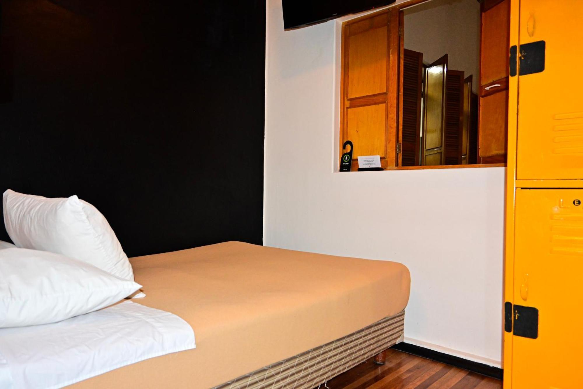 Mundo Joven Catedral Hostel